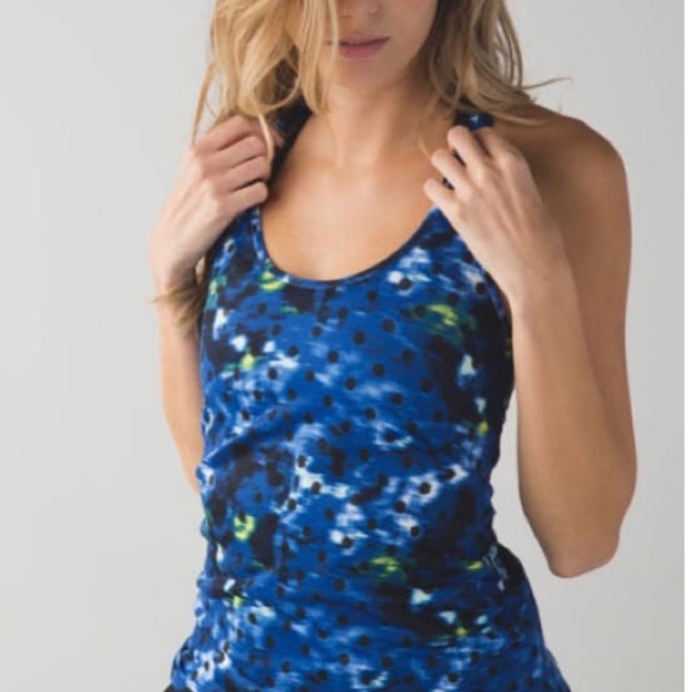 Lulu lemon Cool Racerback Tank - size 4